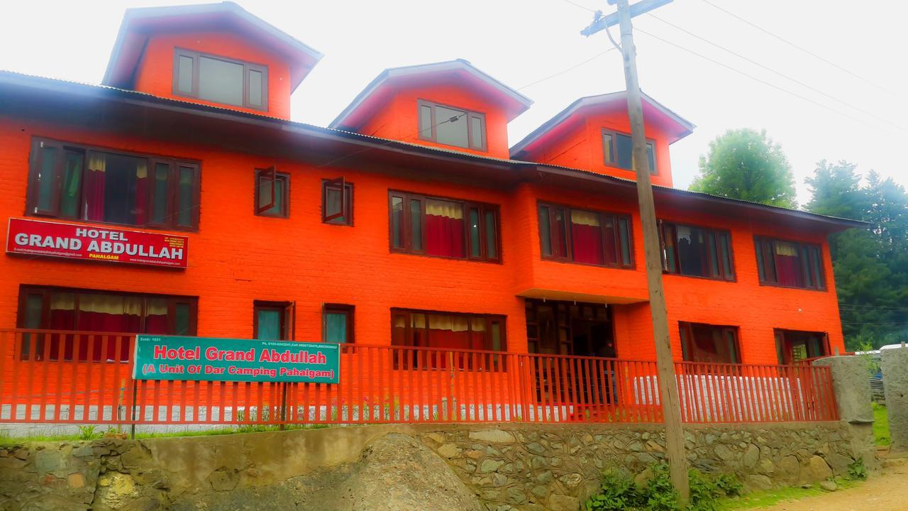 Hotel Grand Abdullah Pahalgam Bagian luar foto